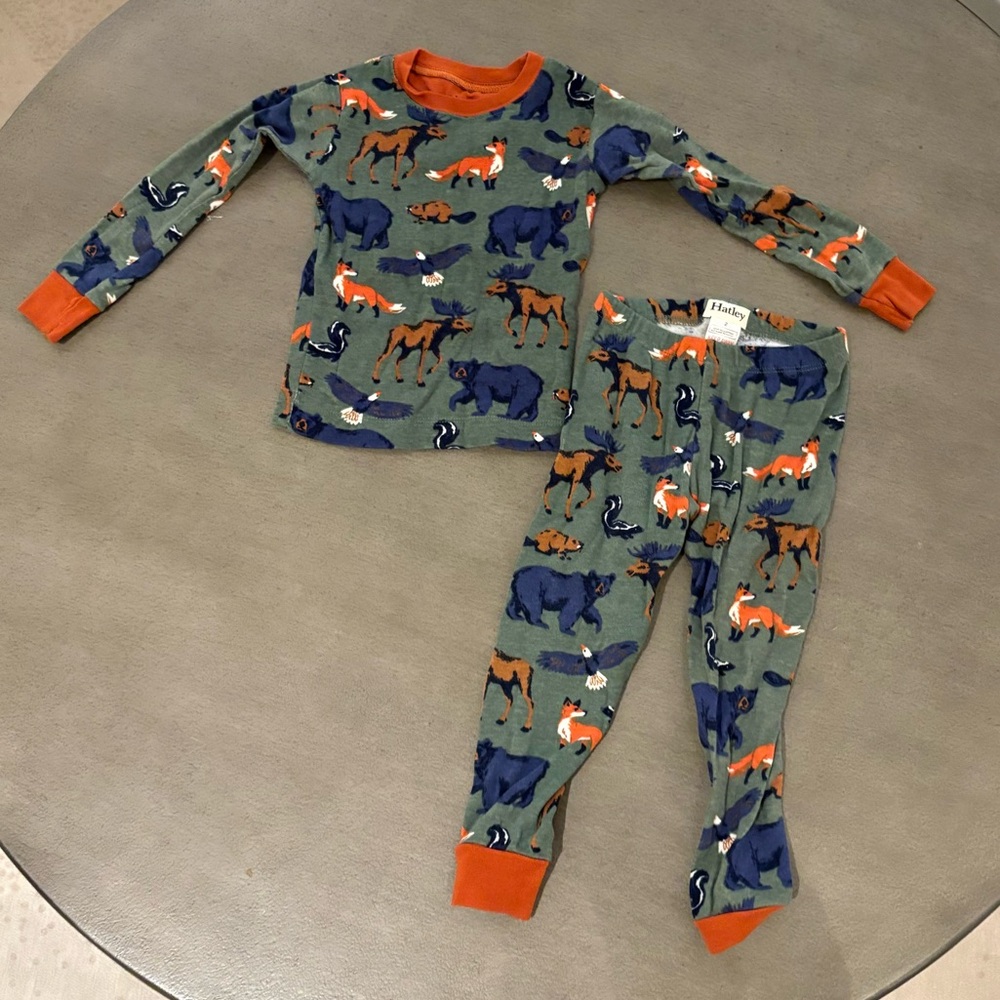 Hatley - green & orange animals cotton pajamas 2pc set baby boy 24 months 2T